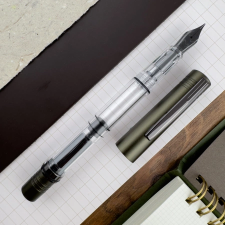PIÓRO WIECZNE MP1 TRANSPARENT TŁOCZEK OLIVE GREEN  F  MONTEVERDE EXPEN